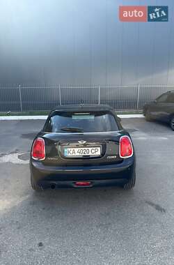 Хэтчбек MINI Cooper 2016 в 