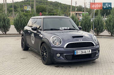 Хэтчбек MINI Cooper 2013 в 
