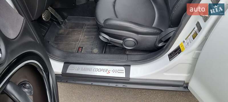 Внедорожник / Кроссовер MINI Cooper 2012 в Киеве