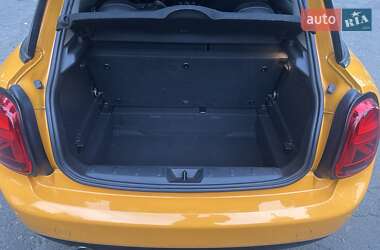 Хетчбек MINI Cooper 2014 в 