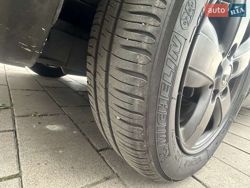 Хэтчбек MINI Cooper 2014 в Киеве фото 48 Хэтчбек MINI Cooper 2014 в Киеве