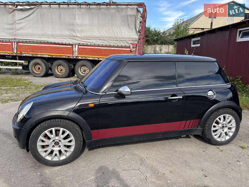 Хэтчбек MINI Cooper 2001 в Красилове