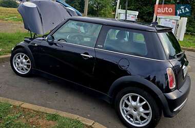 Хэтчбек MINI Cooper 2006 в 