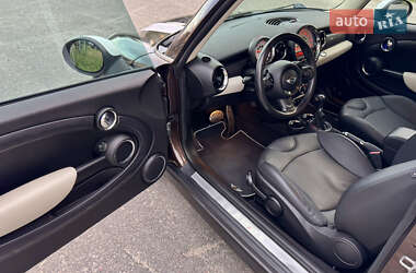 Хэтчбек MINI Cooper 2011 в 