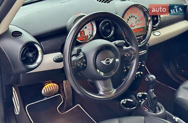 Хэтчбек MINI Cooper 2011 в 
