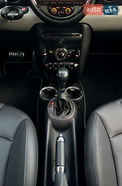 Хэтчбек MINI Cooper 2011 в 