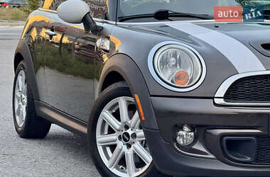 Хэтчбек MINI Cooper 2011 в 