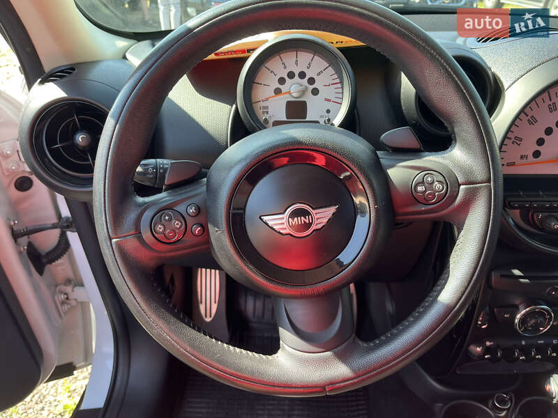 Хэтчбек MINI Cooper 2014 в Львове