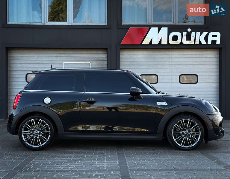 Хэтчбек MINI Cooper 2019 в Одессе