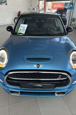 Хэтчбек MINI Cooper 2015 в 