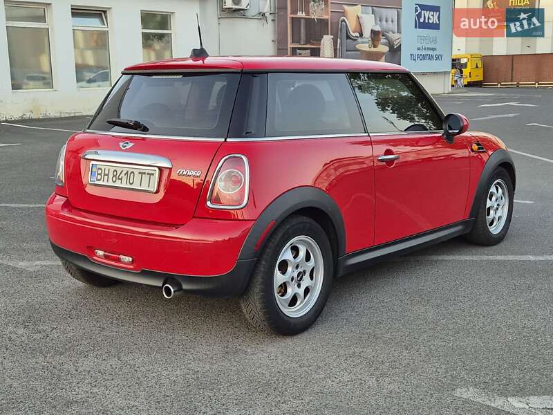 Хэтчбек MINI Cooper 2013 в Одессе
