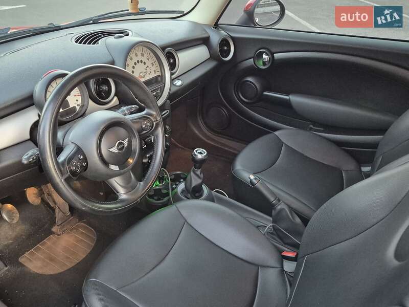 Хэтчбек MINI Cooper 2013 в Одессе