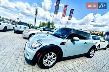 Хэтчбек MINI Cooper 2013 в 