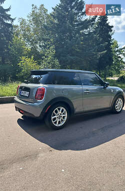 Хэтчбек MINI Cooper 2020 в 