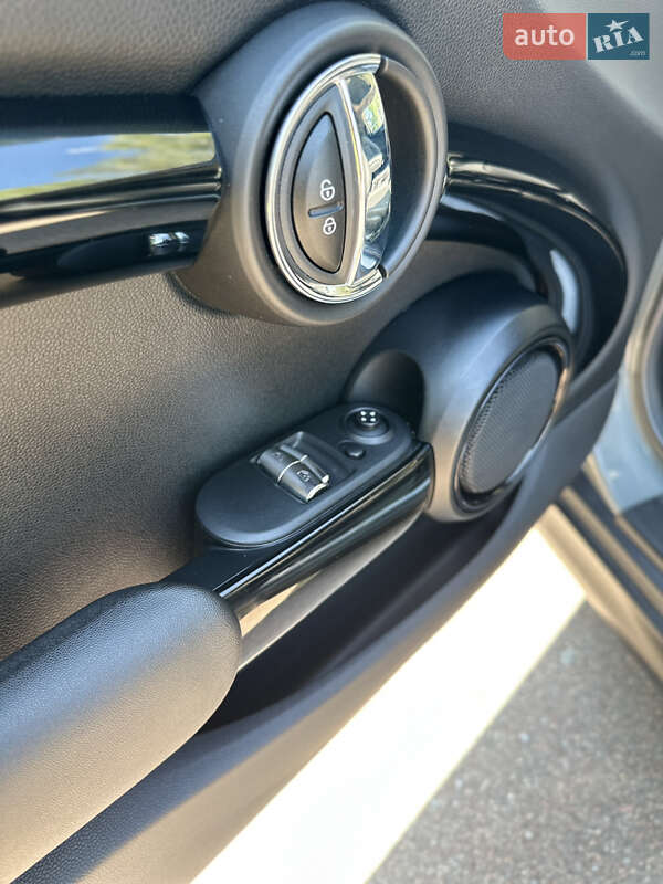 Хетчбек MINI Cooper 2020 в Житомирі