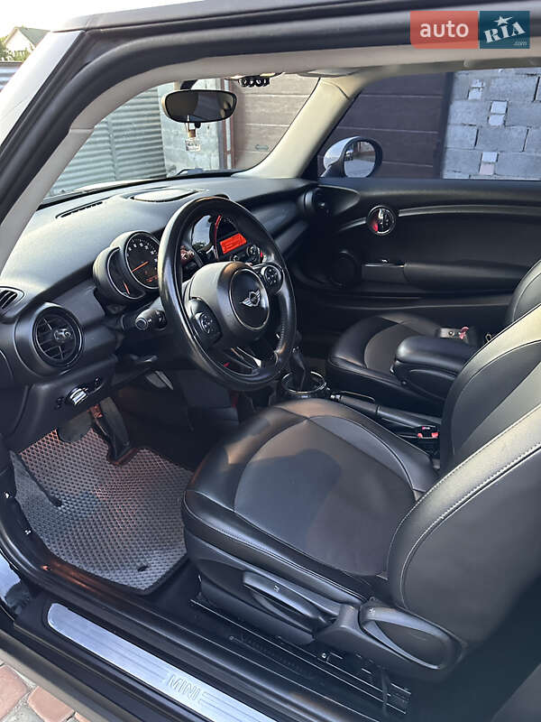 Хэтчбек MINI Cooper 2014 в Черкассах