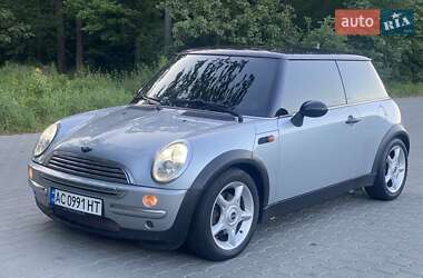 Хэтчбек MINI Cooper 2002 в 