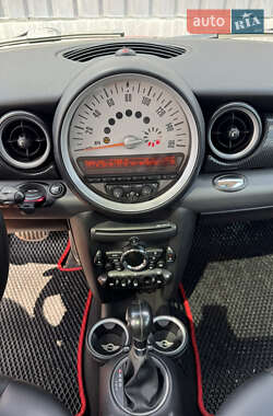 Хэтчбек MINI Cooper 2011 в 