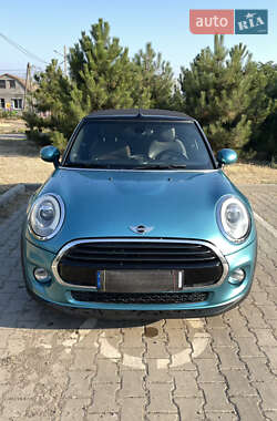 Хэтчбек MINI Cooper 2017 в 