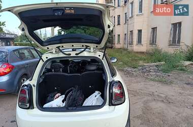 Хетчбек MINI Cooper 2016 в 