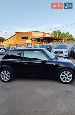 Хэтчбек MINI Cooper 2005 в 