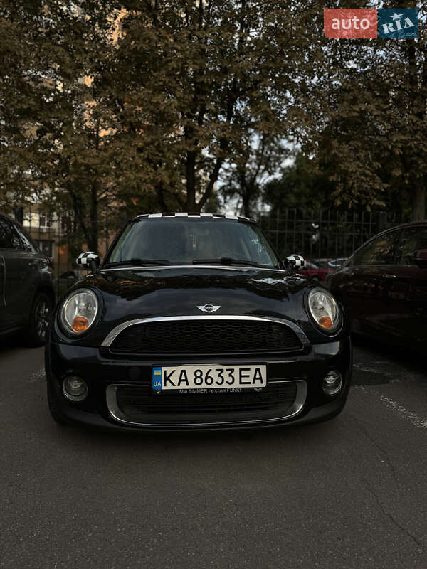 Хетчбек MINI Cooper 2010 в Києві