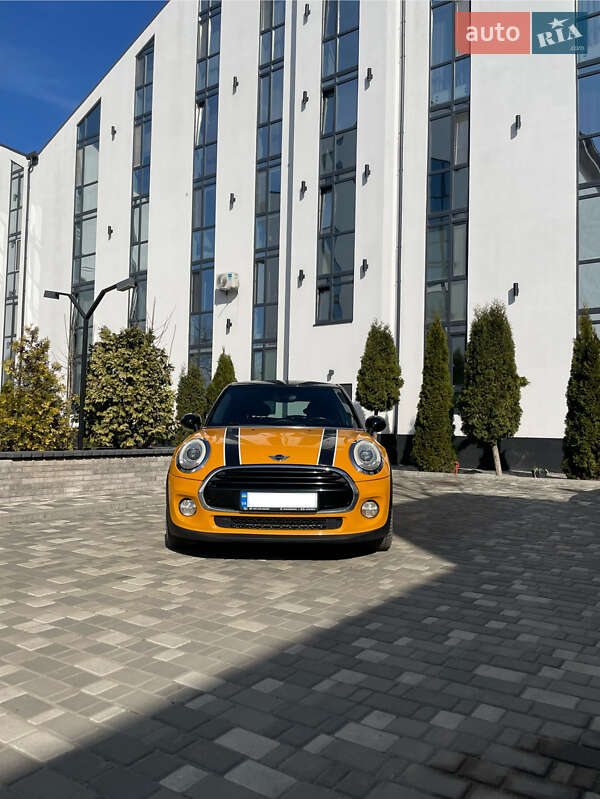 Хэтчбек MINI Cooper 2015 в Киеве
