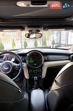 Хэтчбек MINI Cooper 2015 в 