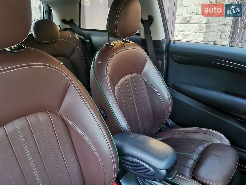 Хэтчбек MINI Cooper 2019 в Киеве