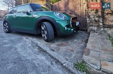Хэтчбек MINI Cooper 2019 в 