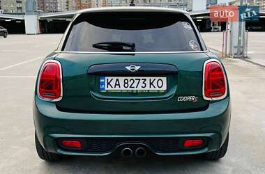 Хэтчбек MINI Cooper 2016 в 