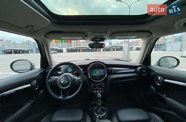 Хэтчбек MINI Cooper 2016 в 