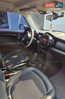 Хэтчбек MINI Cooper 2015 в 