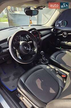 Хэтчбек MINI Cooper 2015 в 