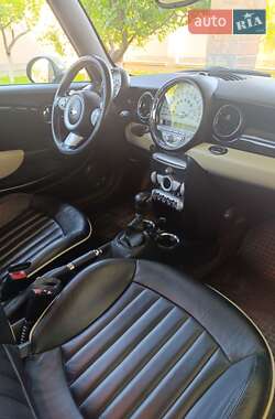 Хэтчбек MINI Cooper 2007 в 