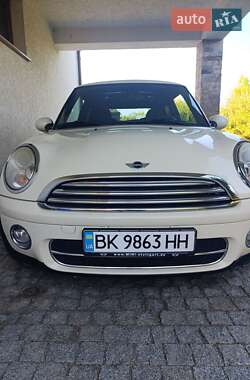 Хэтчбек MINI Cooper 2007 в Ужгороде