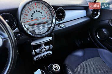 Хэтчбек MINI Cooper 2007 в 