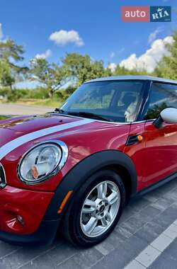 Хэтчбек MINI Cooper 2013 в Ужгороде