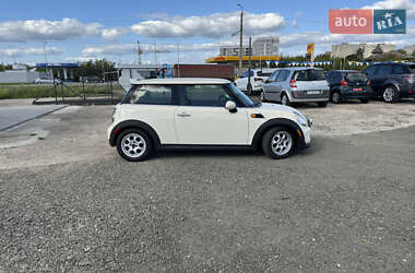Хэтчбек MINI Cooper 2012 в 