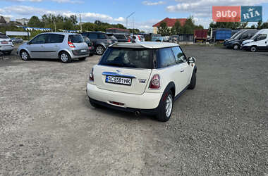 Хэтчбек MINI Cooper 2012 в 