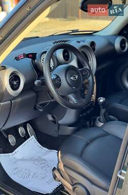 Хэтчбек MINI Cooper 2011 в 