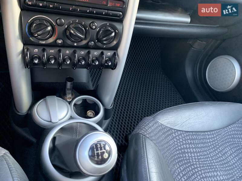 Хэтчбек MINI Cooper 2001 в Кременце