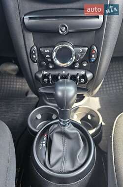 Внедорожник / Кроссовер MINI Cooper 2015 в 