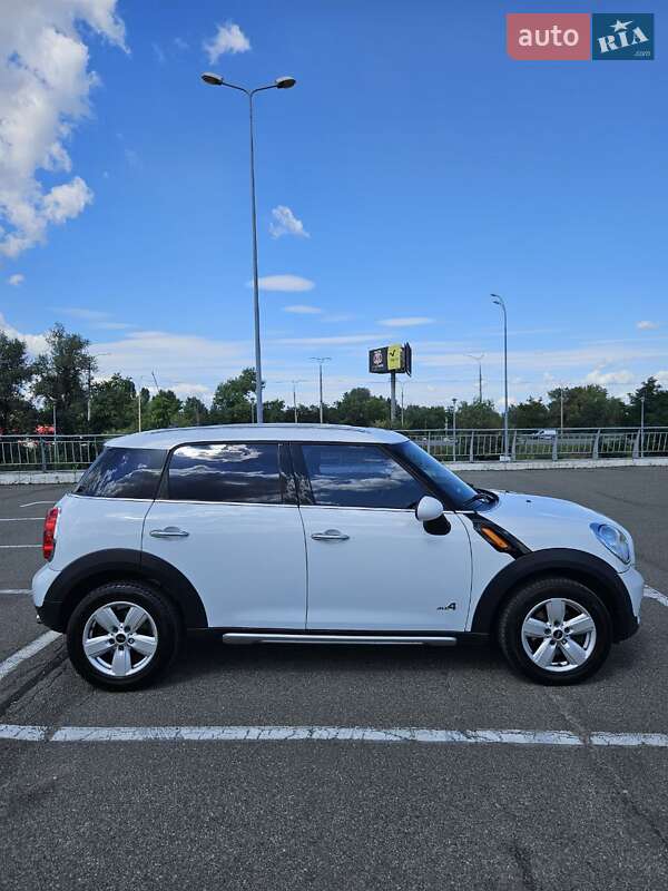 Внедорожник / Кроссовер MINI Cooper 2015 в 