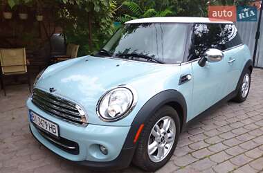 Хэтчбек MINI Cooper 2013 в 