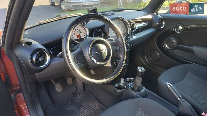 Хэтчбек MINI Cooper 2011 в Киеве