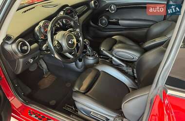 Хэтчбек MINI Cooper 2015 в 