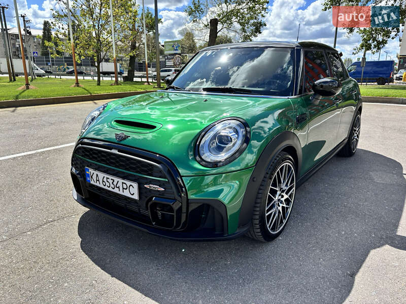 Хэтчбек MINI Cooper 2020 в 