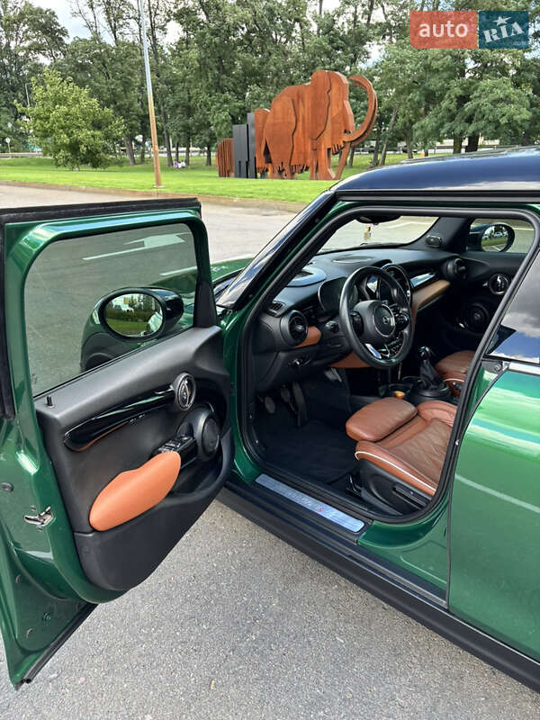 Хэтчбек MINI Cooper 2020 в Киеве фото 16 Хэтчбек MINI Cooper 2020 в Киеве