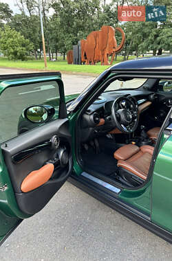 Хэтчбек MINI Cooper 2020 в 